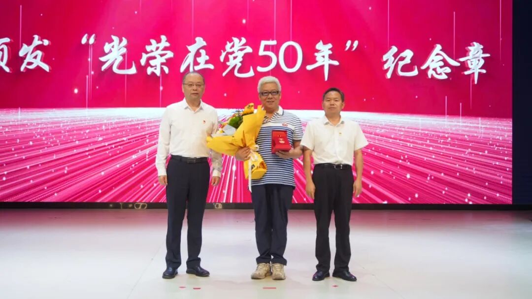 皇家马德里携手爱游戏ayx最新版公布